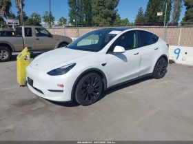 Tesla Model Y Performance Dual Motor All-Wheel Drive, снимка 2