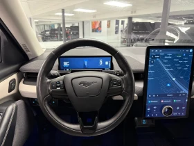 Ford Mustang Mach-E Premium AWD, снимка 10