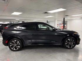 Ford Mustang Mach-E Premium AWD, снимка 3