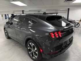 Ford Mustang Mach-E Premium AWD, снимка 6