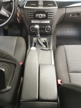 Mercedes-Benz C 220, снимка 10