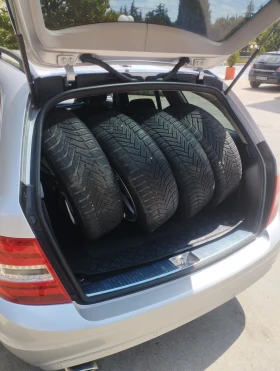 Mercedes-Benz C 220, снимка 13