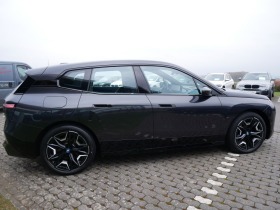 BMW iX xDrive 50/ SPORTPACK/ H&K/ LIFT/ CAMERA/ 22/, снимка 8 - Автомобили и джипове - 45220100