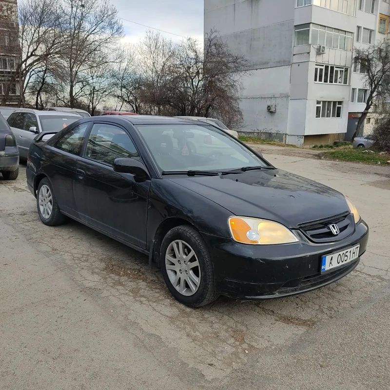 Honda Civic 7gen купе 1.7i Автоматик, снимка 3 - Автомобили и джипове - 48631334