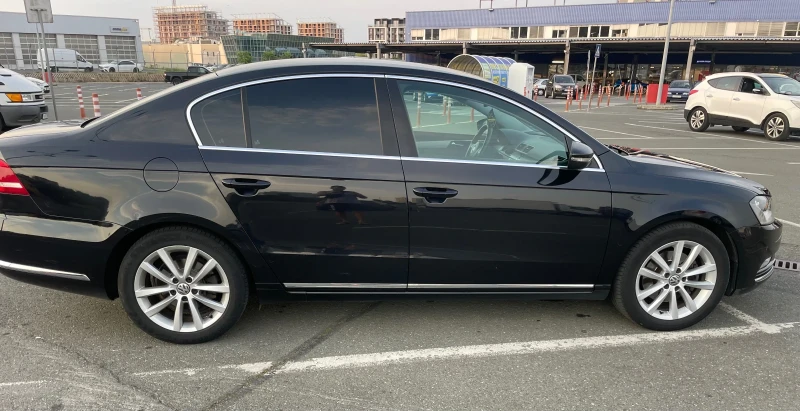VW Passat Highline* 2.0TDI* 140к.с.* НАВИ* КОЖА, снимка 7 - Автомобили и джипове - 51447226
