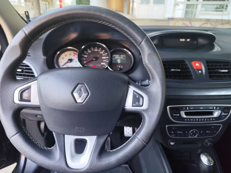Renault Megane GT SPORT , снимка 9 - Автомобили и джипове - 51598801