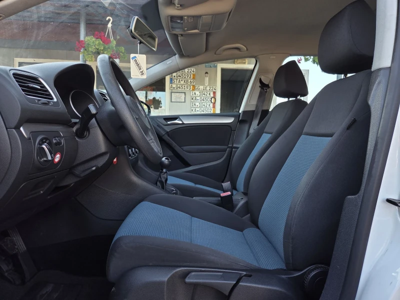 VW Golf Нов внос| Топ състояние | 1.6TDI, снимка 9 - Автомобили и джипове - 51782643