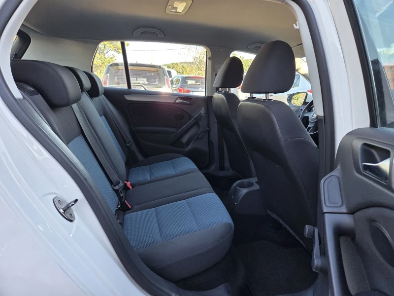 VW Golf Нов внос| Топ състояние | 1.6TDI, снимка 12 - Автомобили и джипове - 51782643