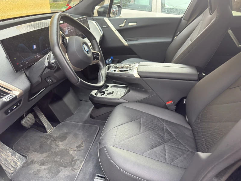 BMW iX 50 x drive , снимка 9 - Автомобили и джипове - 52563318