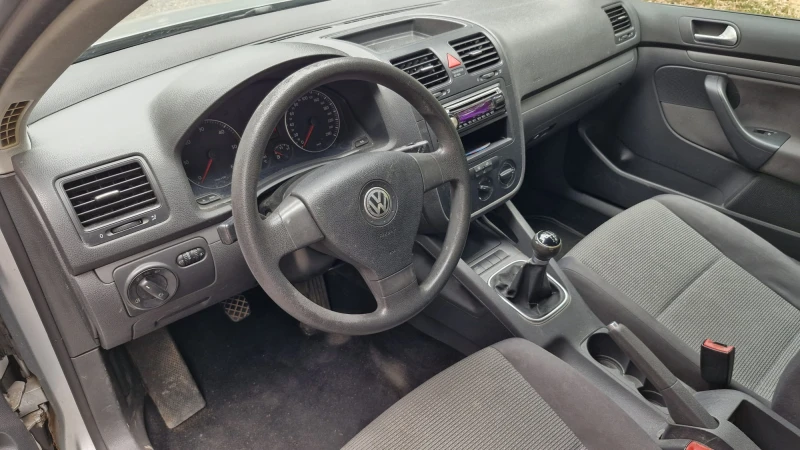 VW Golf 1.9 TDI 105k.c., снимка 7 - Автомобили и джипове - 53037916
