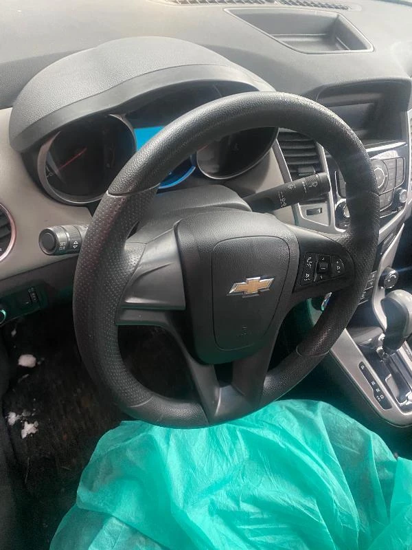 Chevrolet Cruze 1.8 16 v , снимка 3 - Автомобили и джипове - 47403076