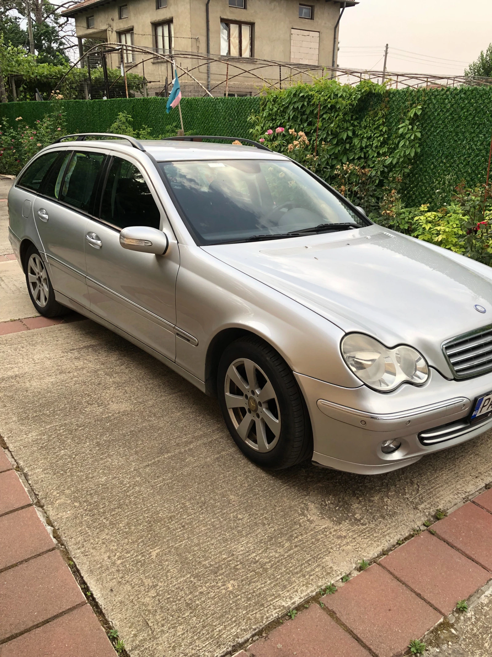 Mercedes-Benz C 180  - изображение 5