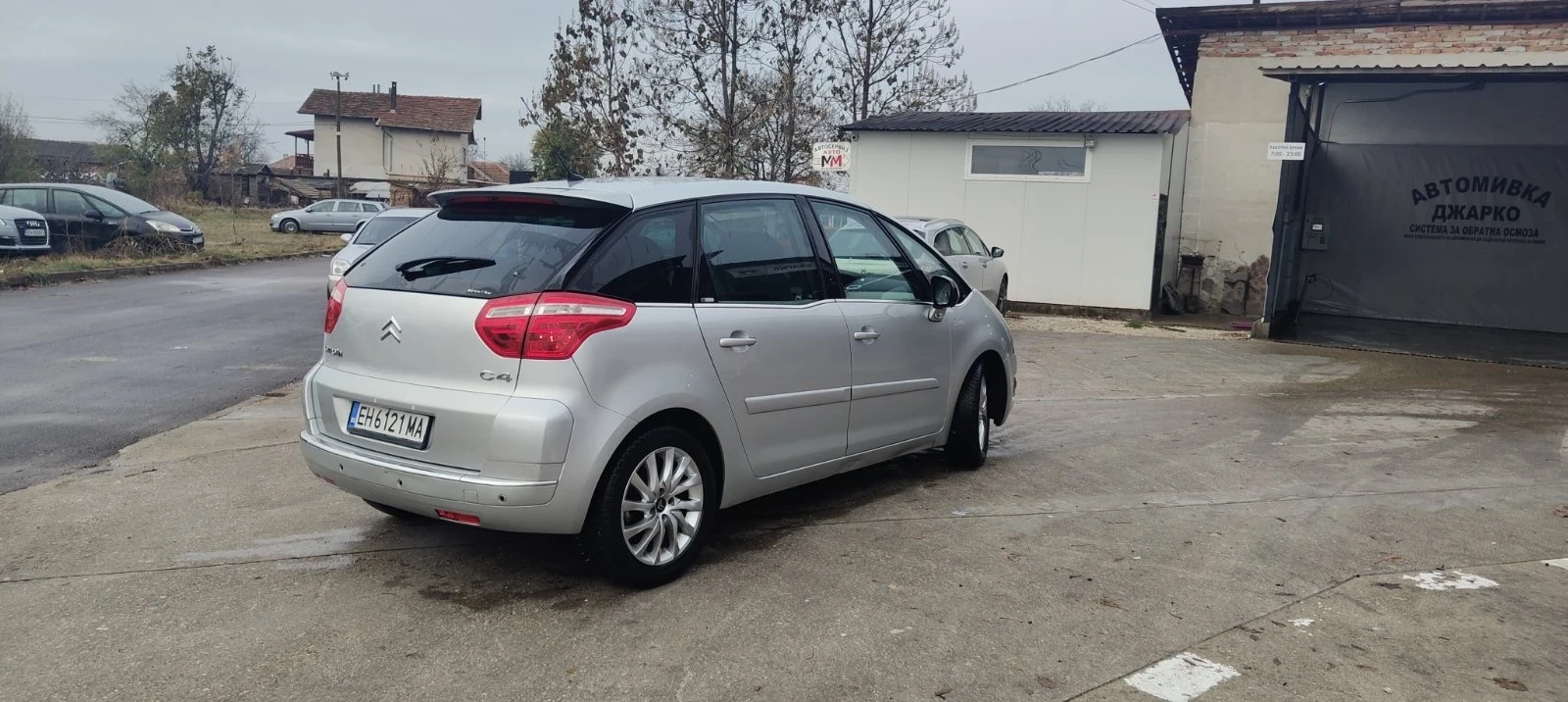 Citroen C4 Picasso 2.0 HDI - изображение 6