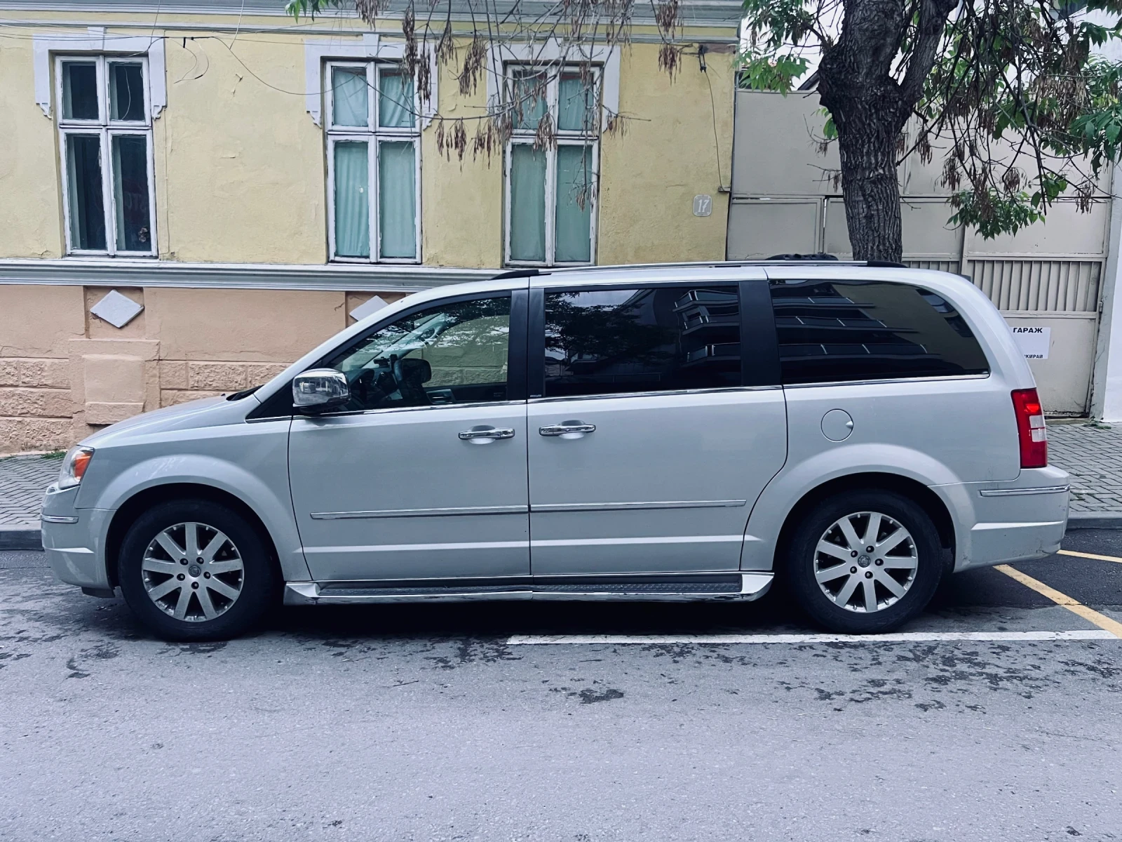 Chrysler Gr.voyager 2.8 CRDI FWD - изображение 6
