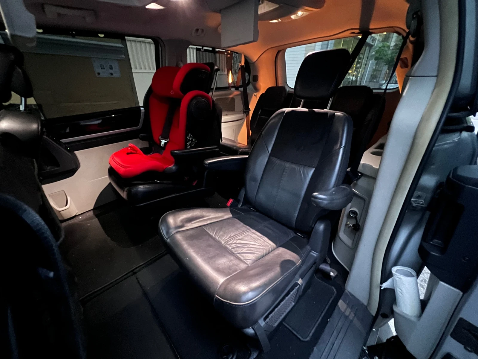 Chrysler Gr.voyager 2.8 CRDI FWD - изображение 10