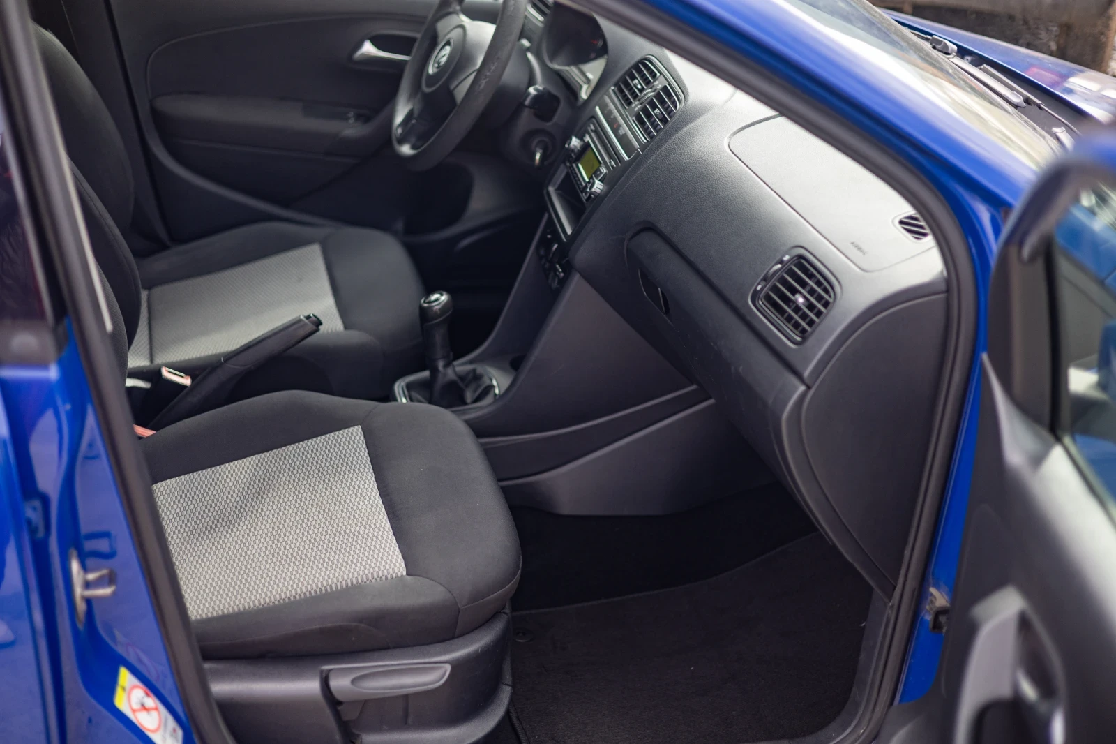 VW Polo, снимка 7 - Автомобили и джипове - 53397446