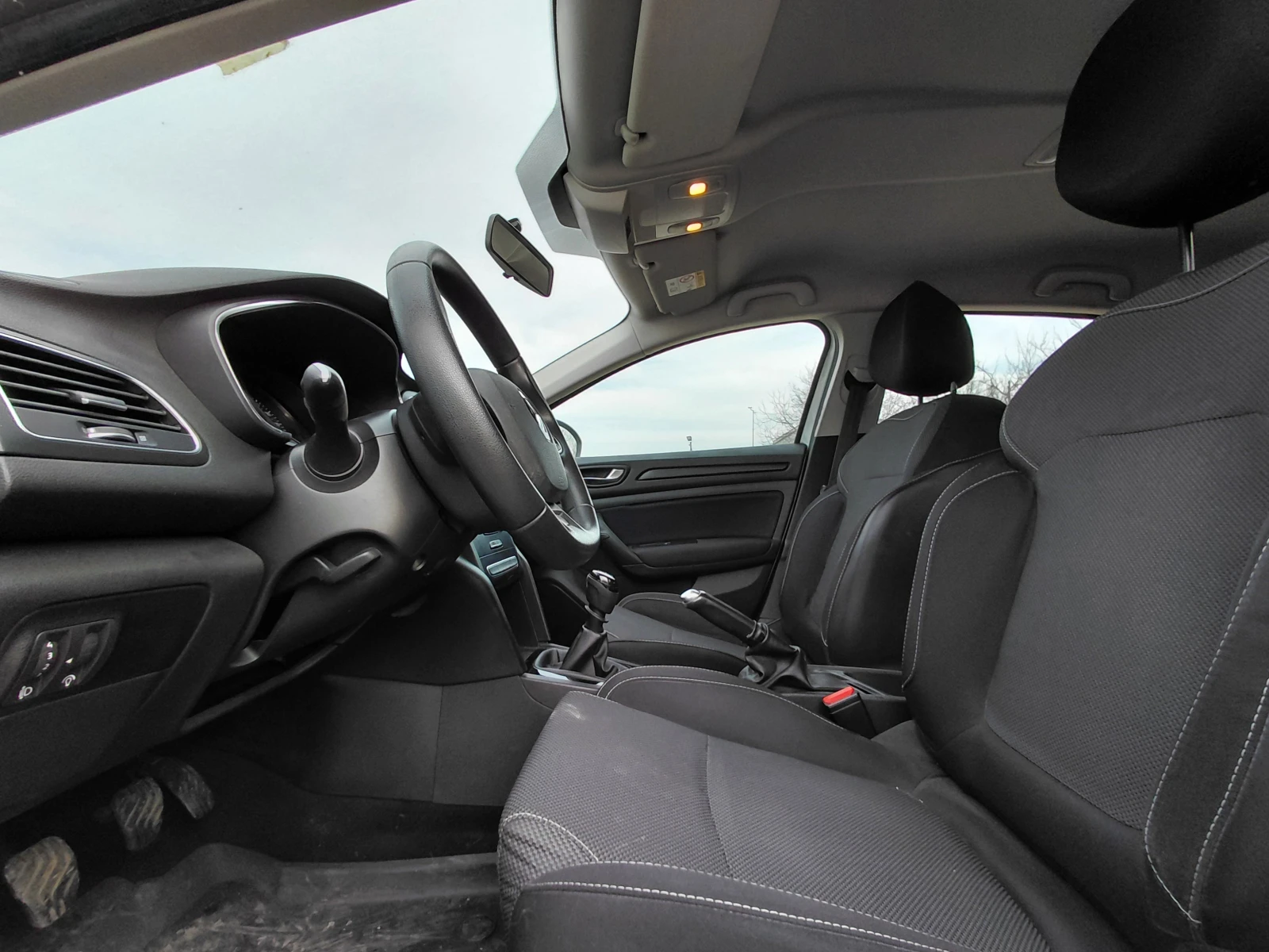 Renault Megane 1.5 dCi/90к.с/Life, снимка 12 - Автомобили и джипове - 53720643