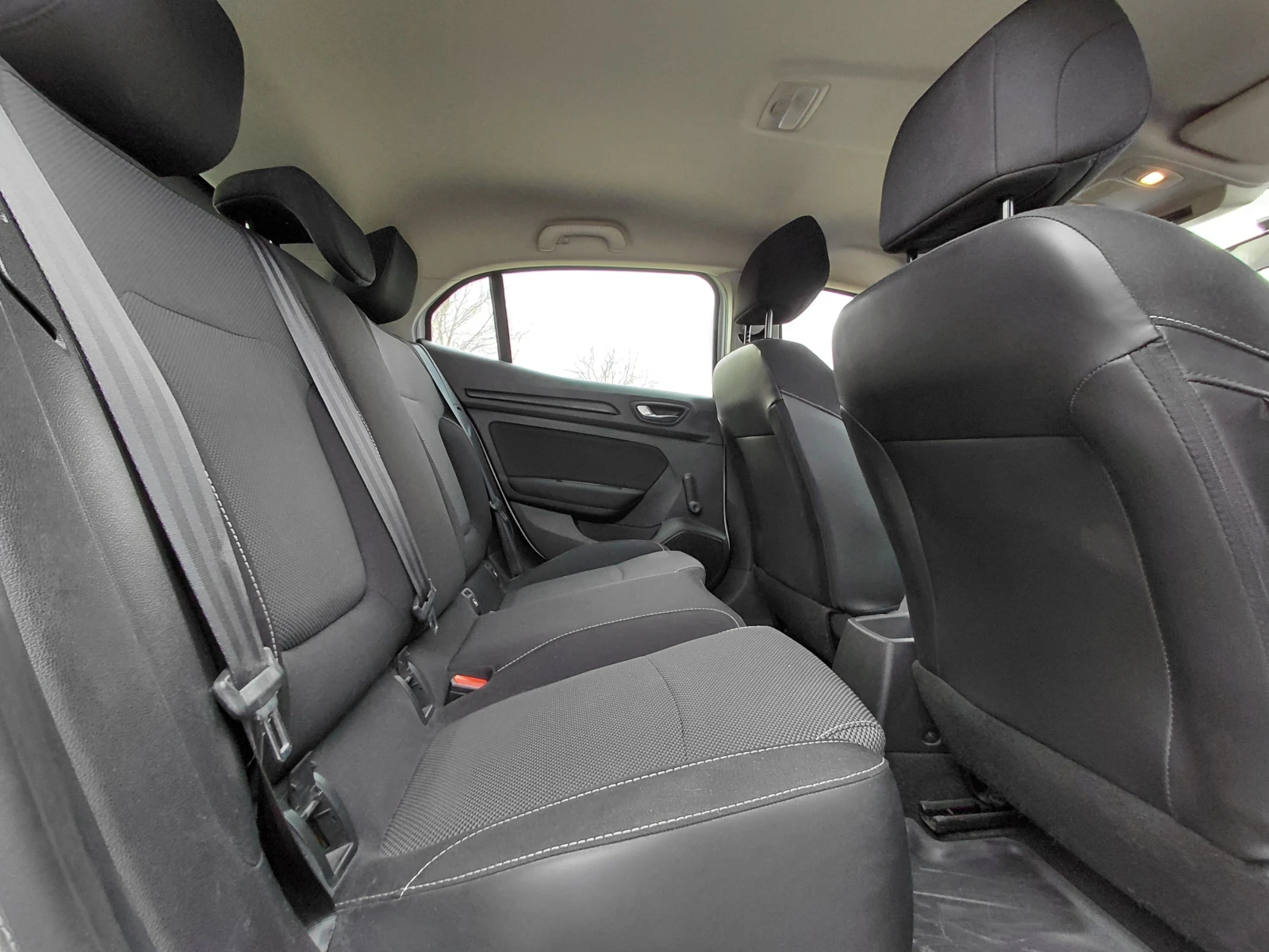 Renault Megane 1.5 dCi/90к.с/Life, снимка 14 - Автомобили и джипове - 53720643