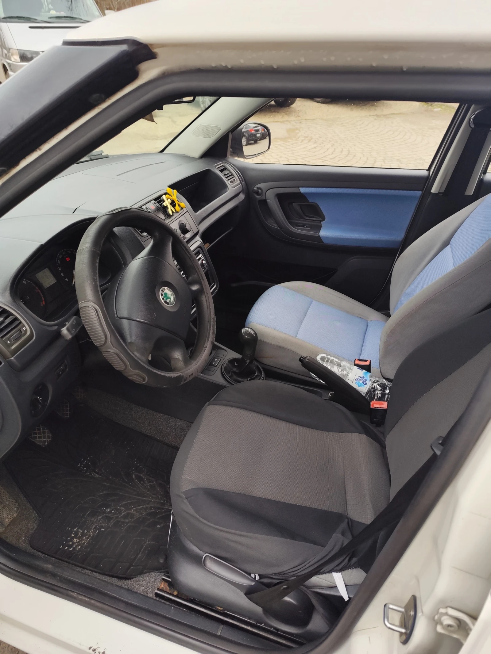 Skoda Fabia, снимка 3 - Автомобили и джипове - 53731853