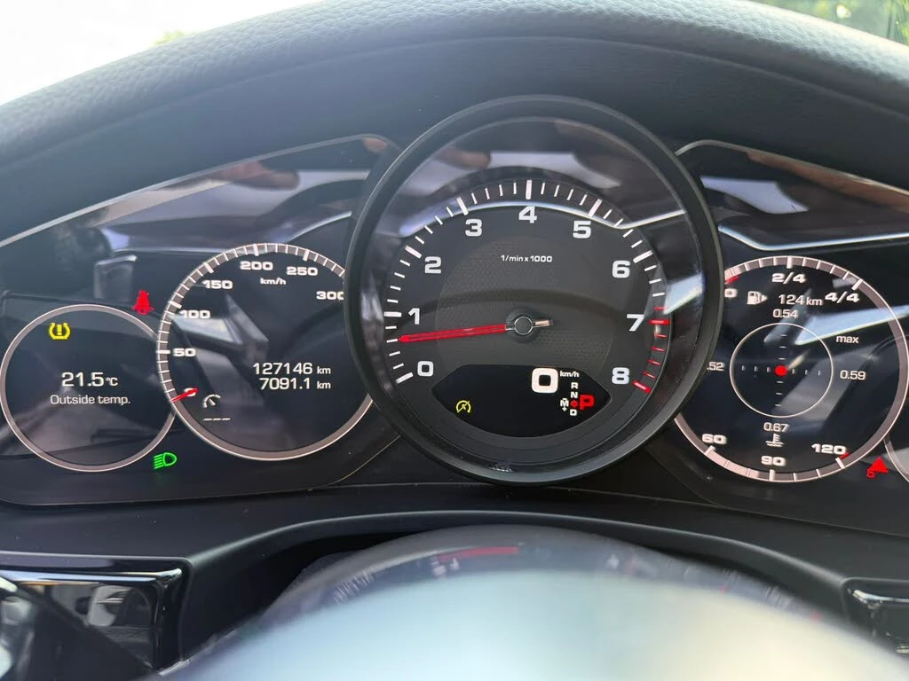 Porsche Panamera, снимка 10 - Автомобили и джипове - 53815834