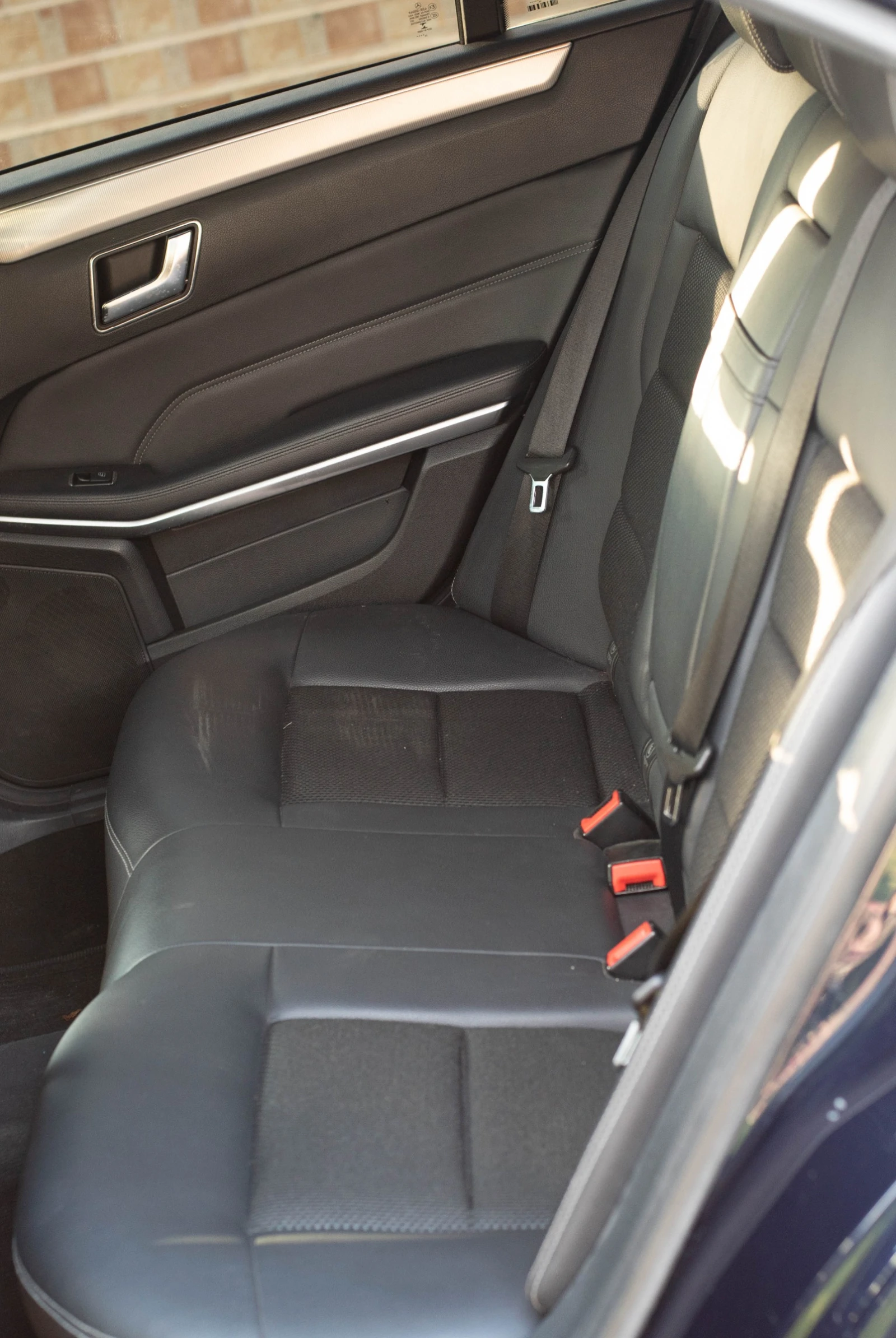 Mercedes-Benz E 350 9G Tronic, снимка 10 - Автомобили и джипове - 55538905
