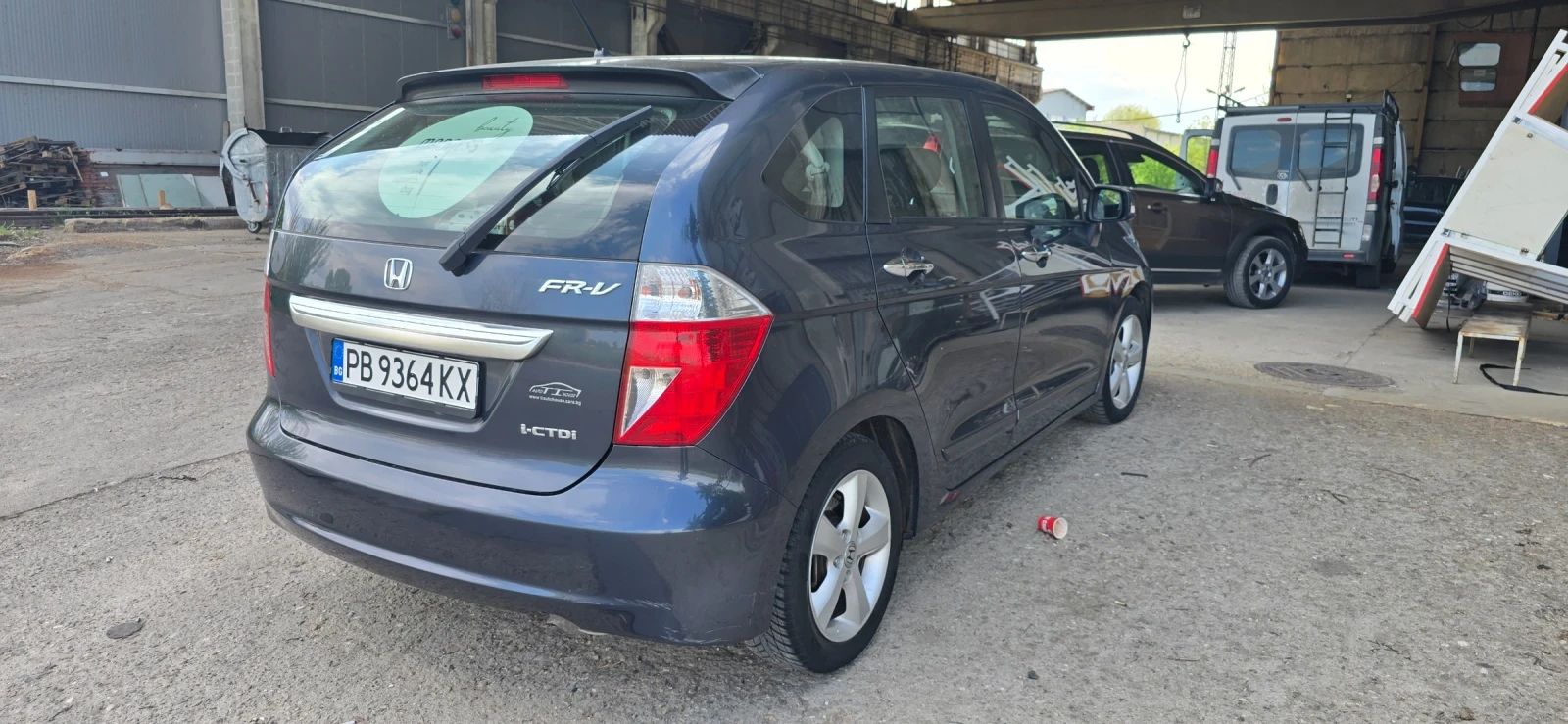 Honda Fr-v, снимка 6 - Автомобили и джипове - 54319877