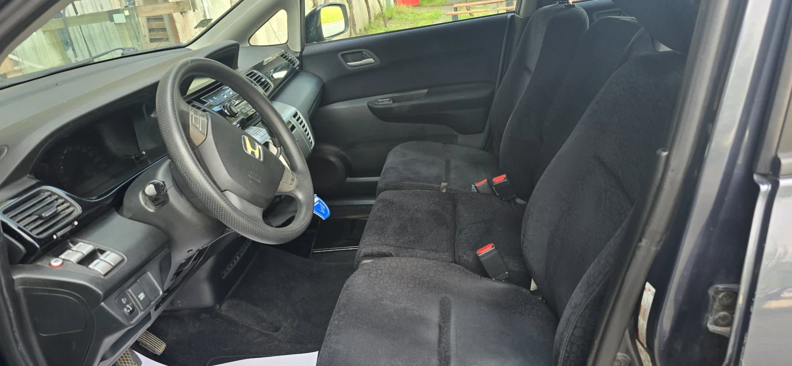 Honda Fr-v, снимка 9 - Автомобили и джипове - 54319877