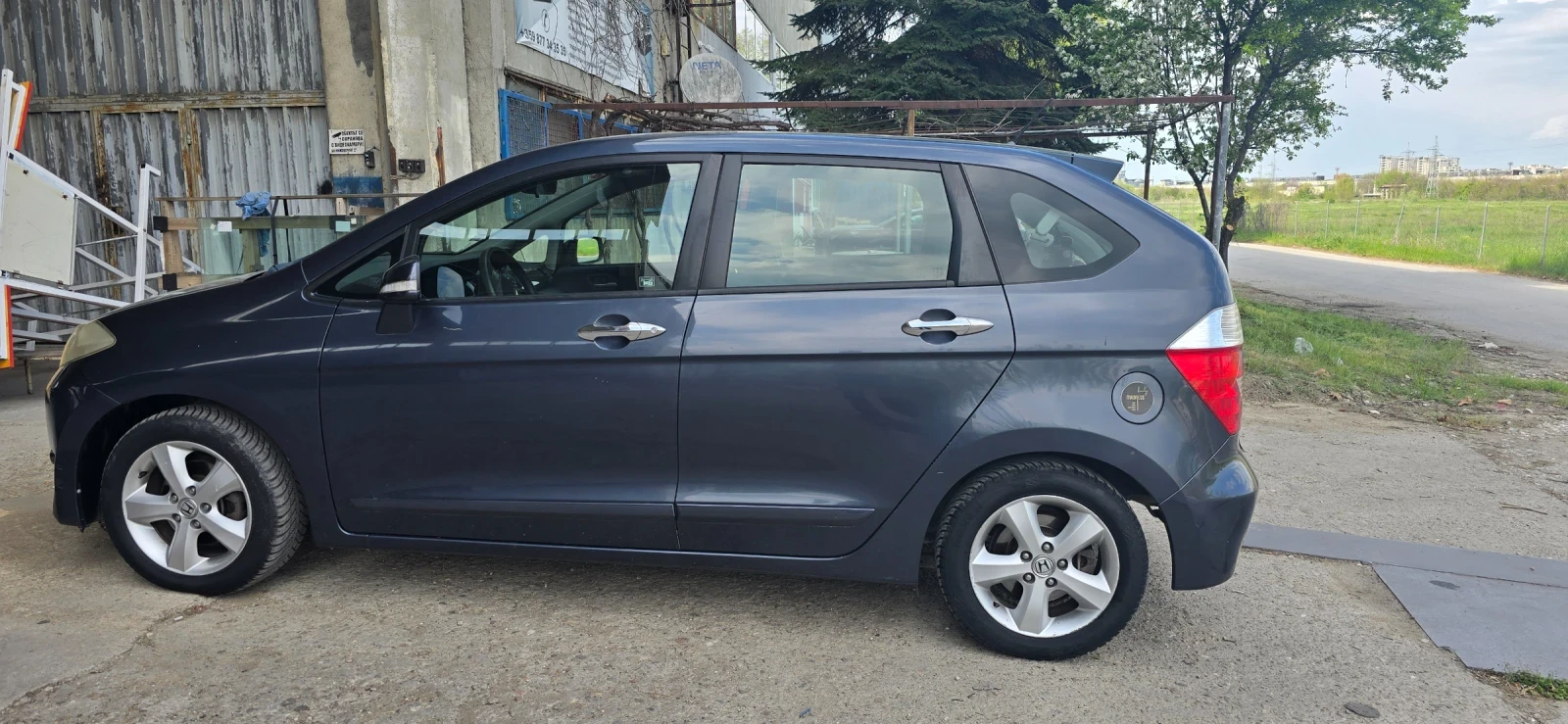 Honda Fr-v, снимка 7 - Автомобили и джипове - 54319877