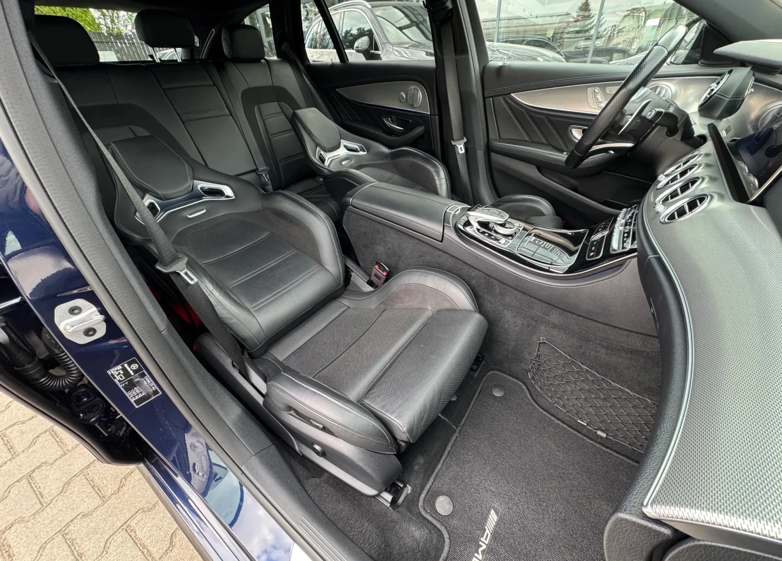 Mercedes-Benz E 53 AMG 4Matic+ , снимка 8 - Автомобили и джипове - 54337524