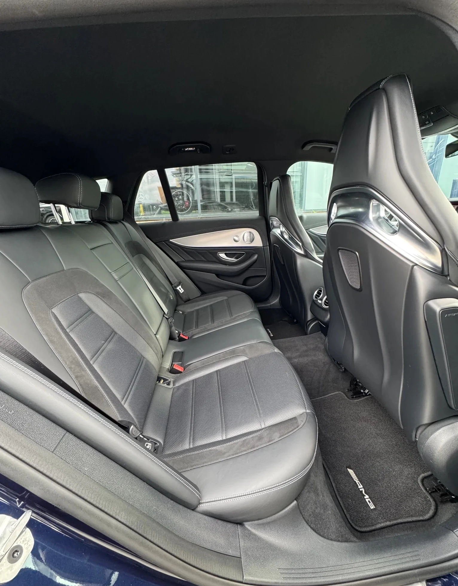 Mercedes-Benz E 53 AMG 4Matic+ , снимка 7 - Автомобили и джипове - 54337524