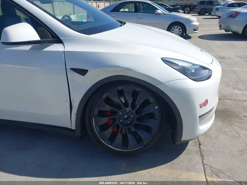 Tesla Model Y Performance Dual Motor All-Wheel Drive, снимка 6 - Автомобили и джипове - 54419078