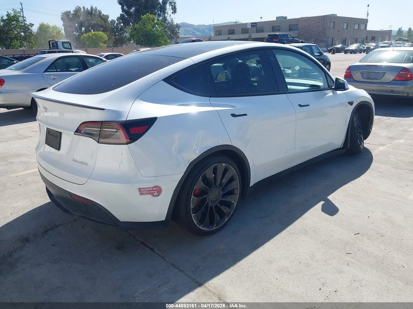 Tesla Model Y Performance Dual Motor All-Wheel Drive, снимка 4 - Автомобили и джипове - 54419078