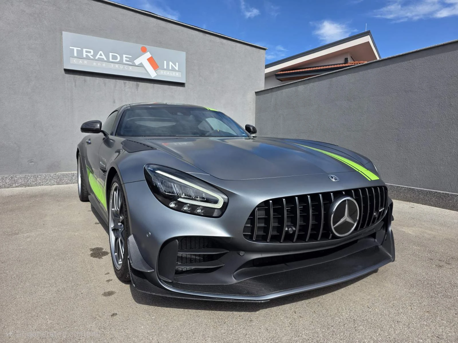 Mercedes-Benz AMG GT R PRO, снимка 3 - Автомобили и джипове - 54522306