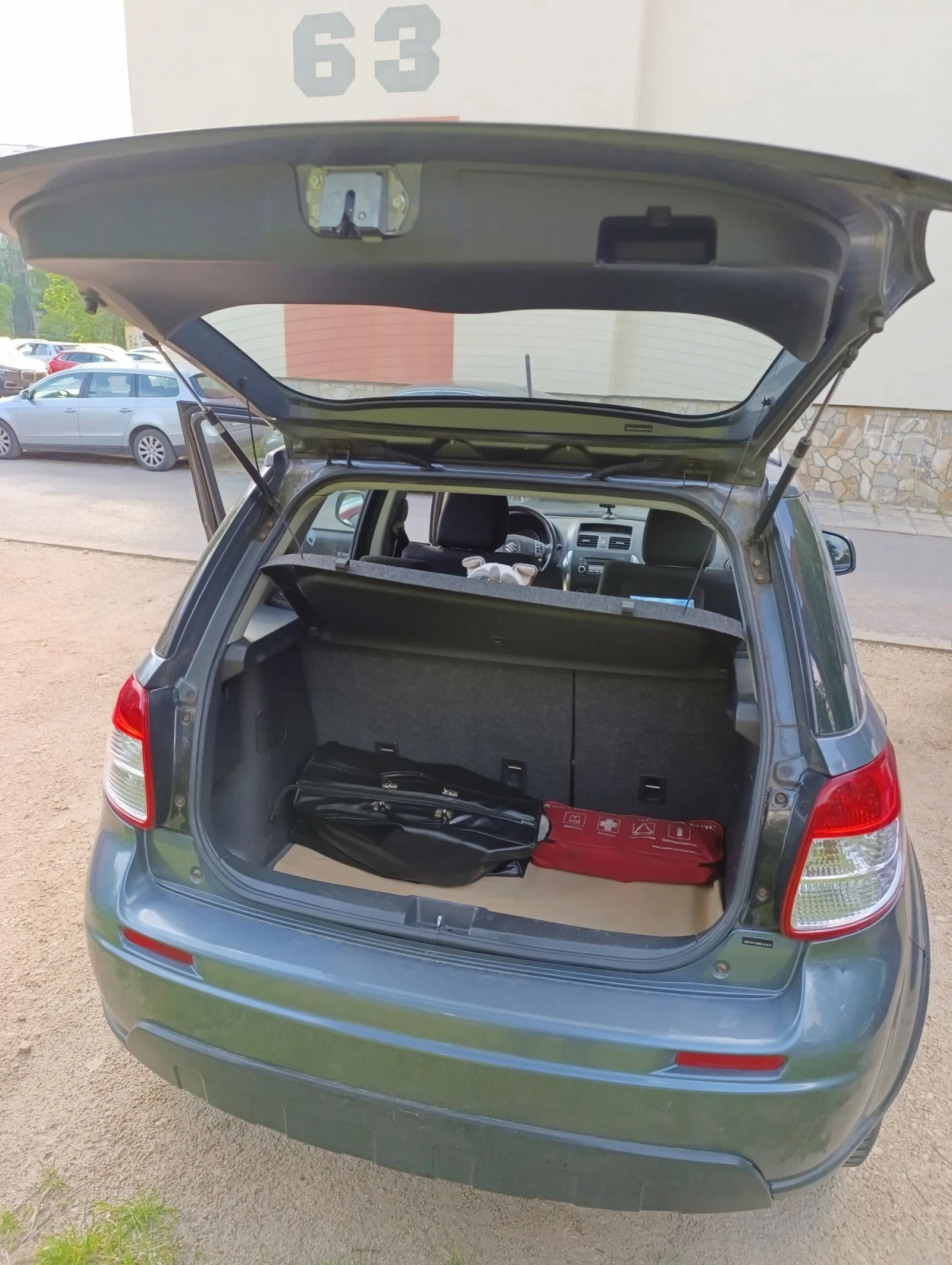 Suzuki SX4, снимка 9 - Автомобили и джипове - 54762492