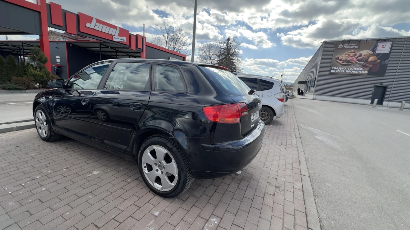 Audi A3 1.9tdi sportback, снимка 4 - Автомобили и джипове - 54800210