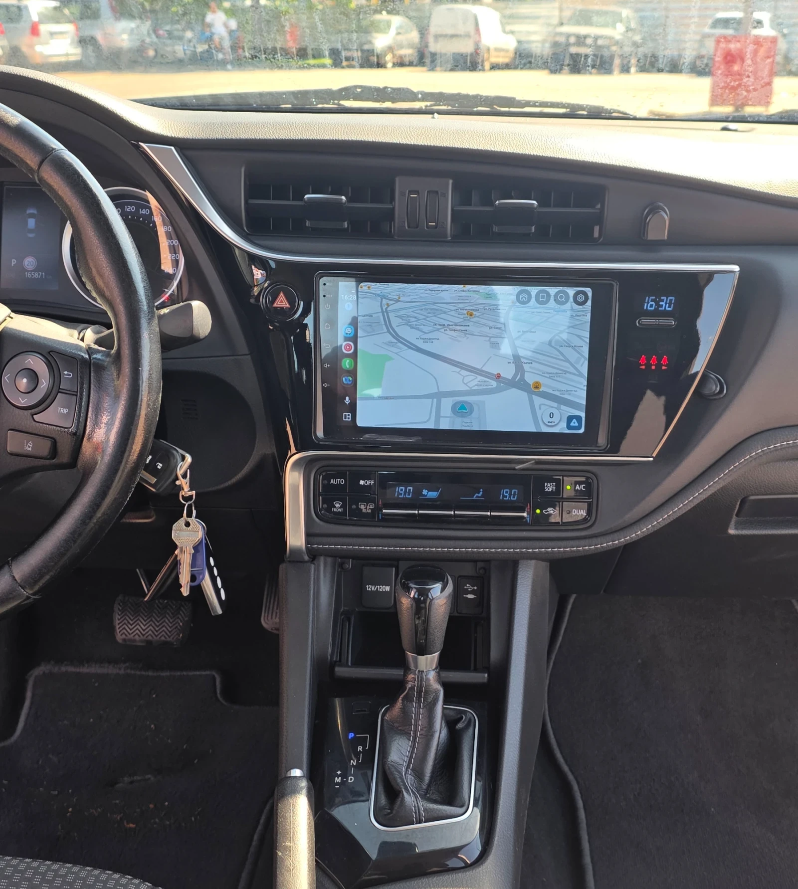 Toyota Corolla Toyota Corolla Sedan 1.6 CVT, снимка 9 - Автомобили и джипове - 55087476