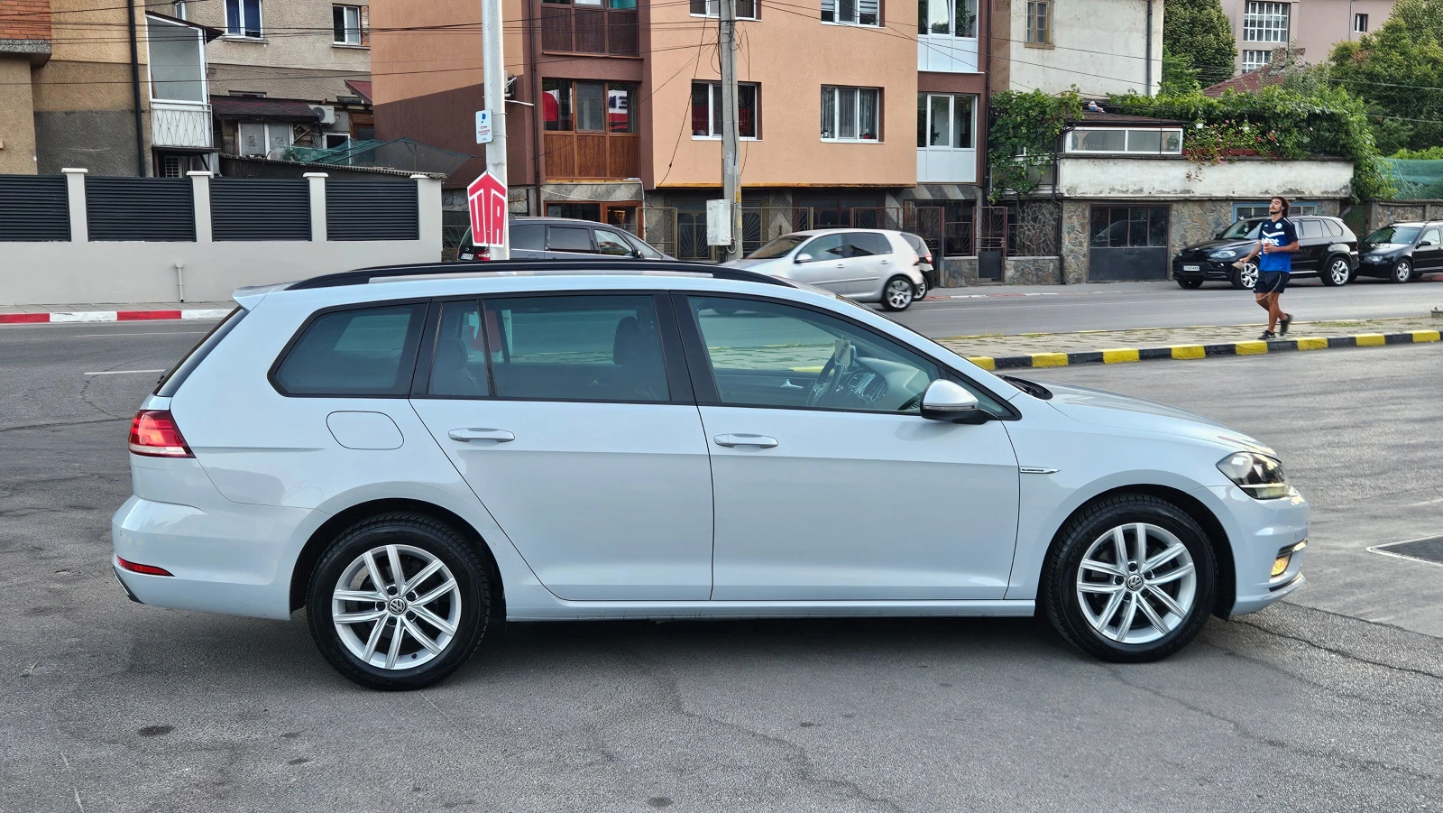 VW Golf 1.4 TGI/FACELIFT/NAVIG/6skorost, снимка 6 - Автомобили и джипове - 55683934
