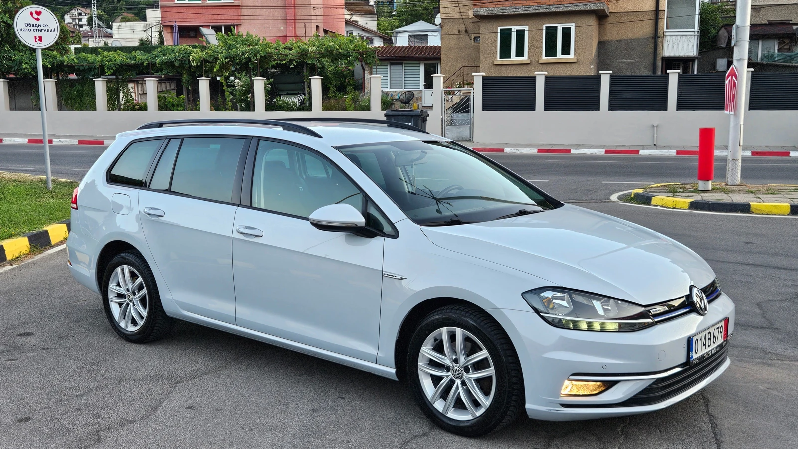 VW Golf 1.4 TGI/FACELIFT/NAVIG/6skorost, снимка 7 - Автомобили и джипове - 55683934