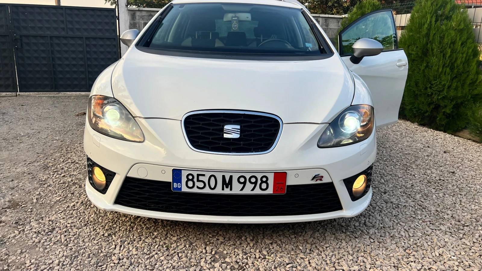 Seat Leon 2.0 FR Дизел , снимка 3 - Автомобили и джипове - 55805083