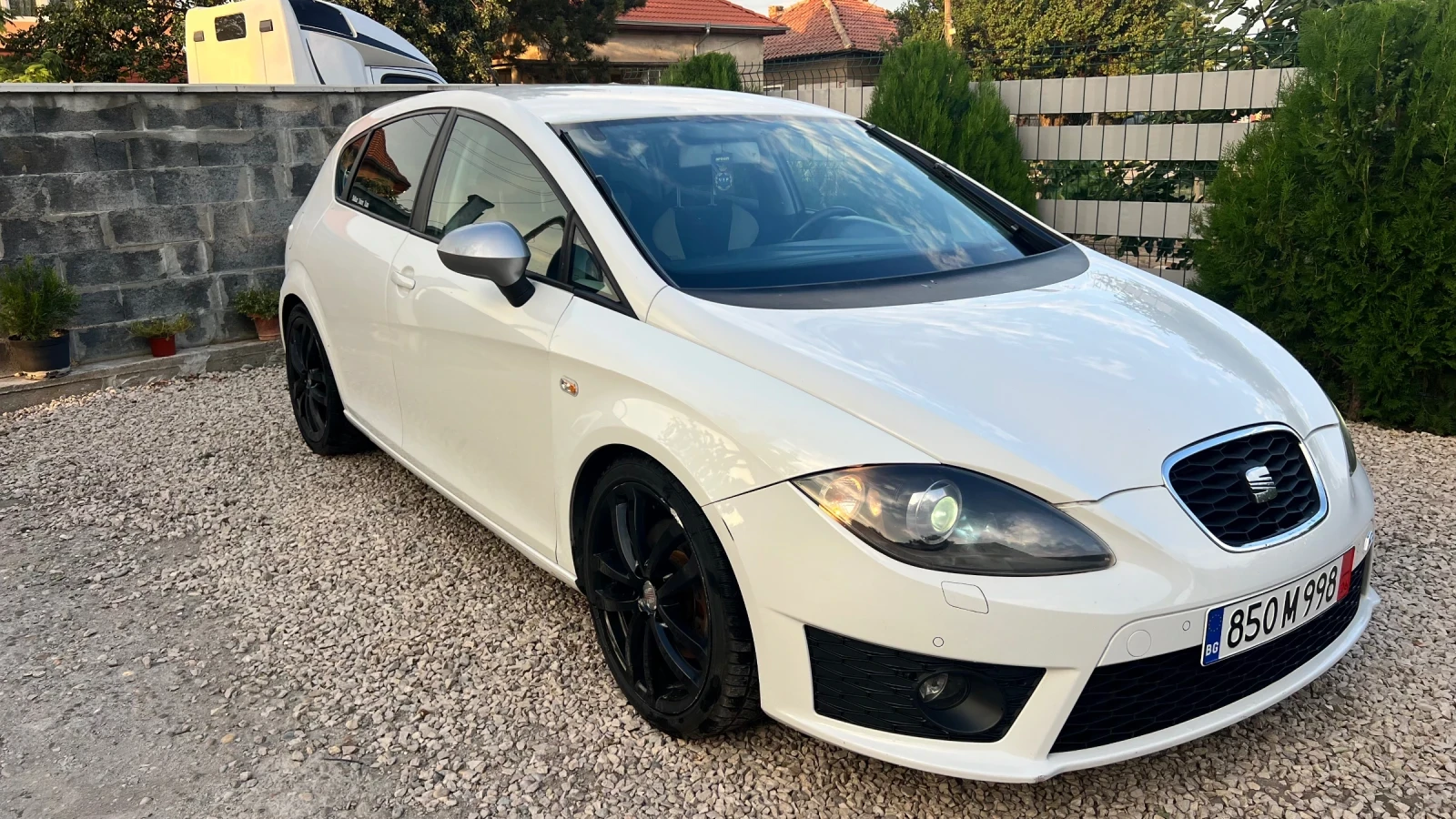 Seat Leon 2.0 FR Дизел , снимка 2 - Автомобили и джипове - 55805083