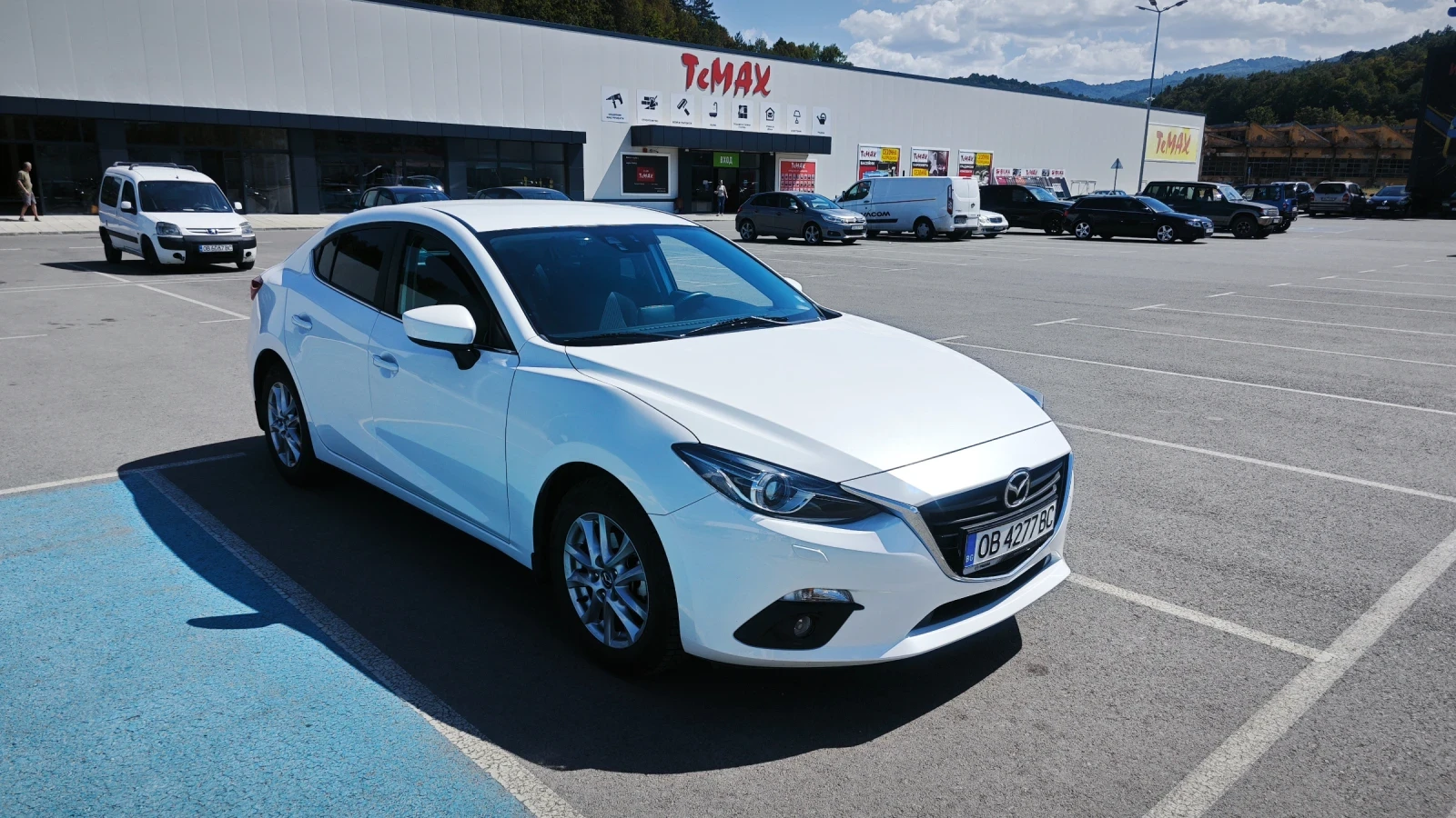 Mazda 3, снимка 4 - Автомобили и джипове - 55893953