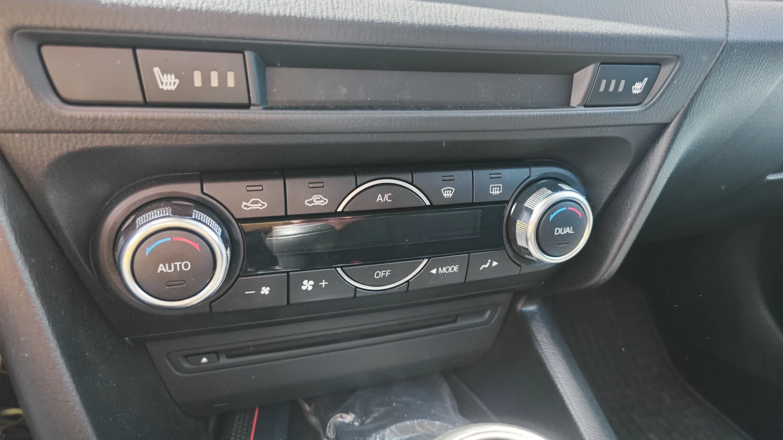 Mazda 3, снимка 16 - Автомобили и джипове - 55893953