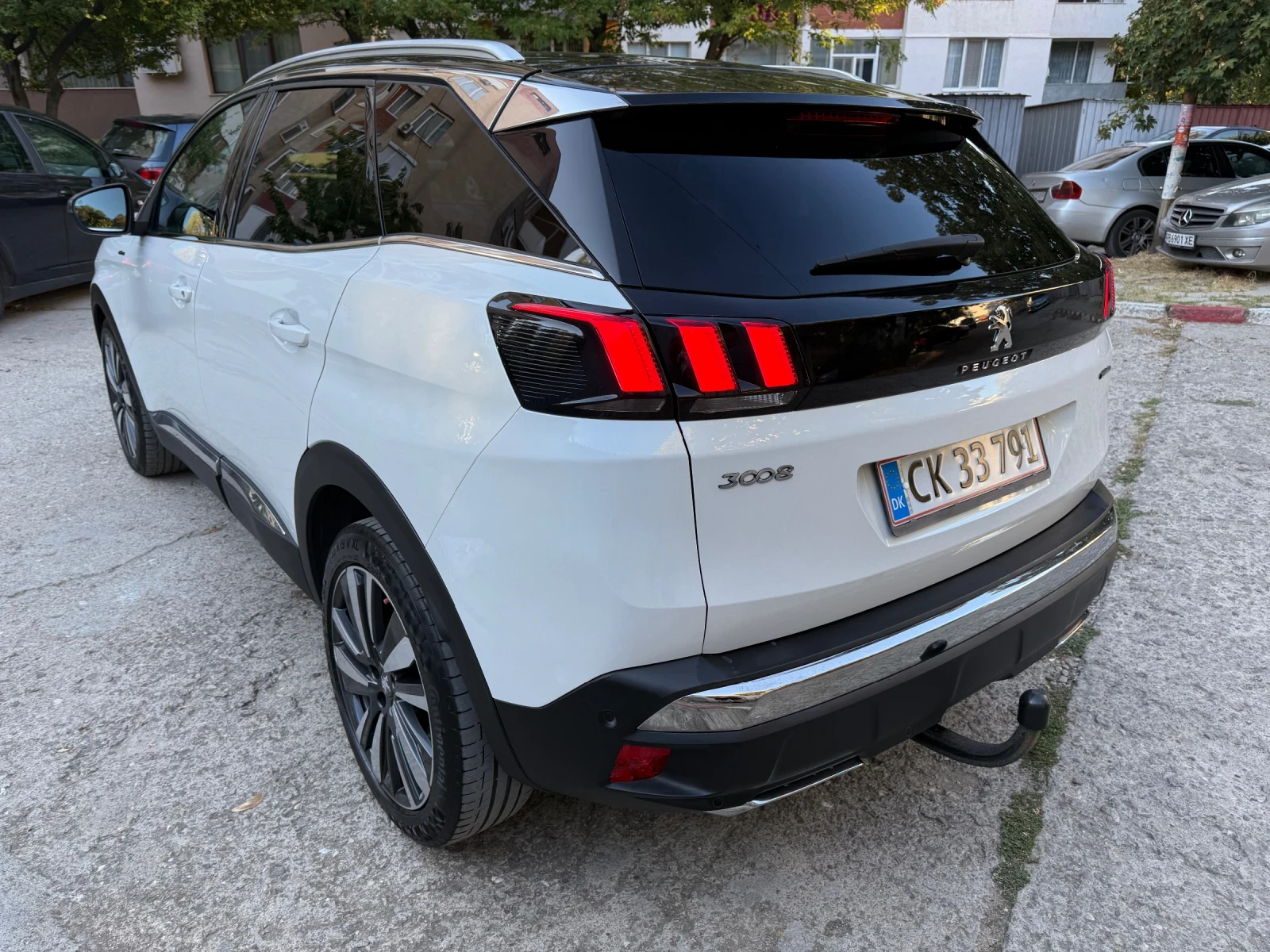 Peugeot 3008 1, 5 GT-line, снимка 4 - Автомобили и джипове - 56120472