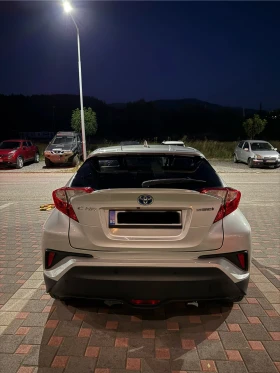 Toyota C-HR 1.8 Hybrid  | Mobile.bg    13