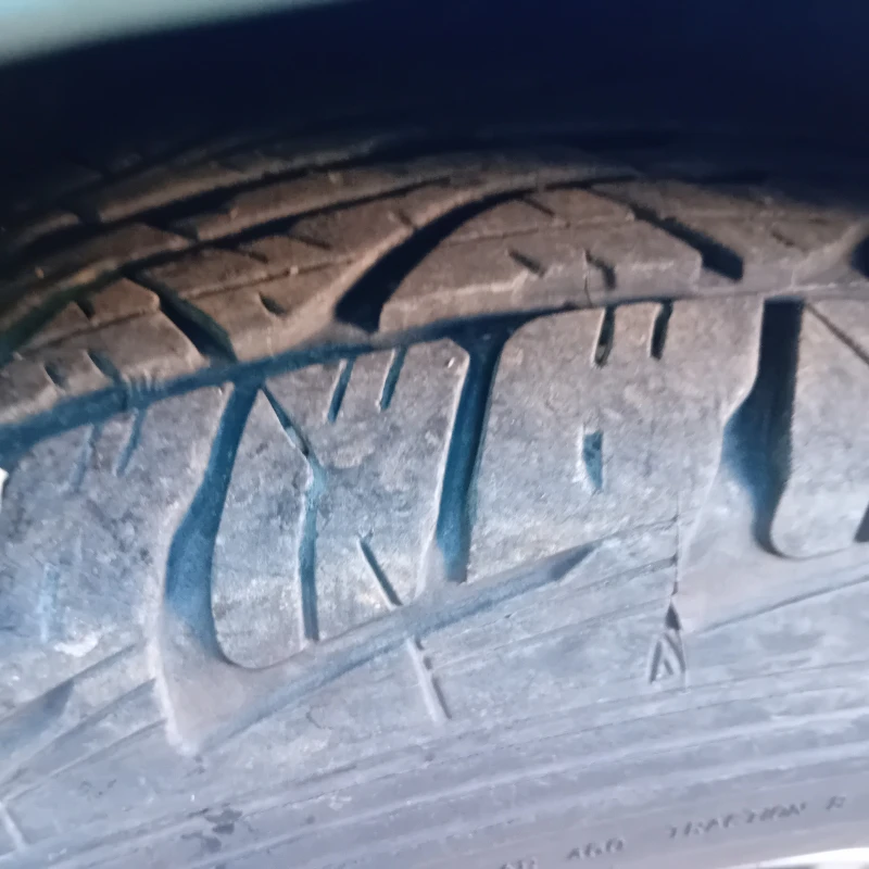 Mitsubishi Pajero ГУМИ DUNLOP 265/70/16, снимка 4 - Автомобили и джипове - 47732536