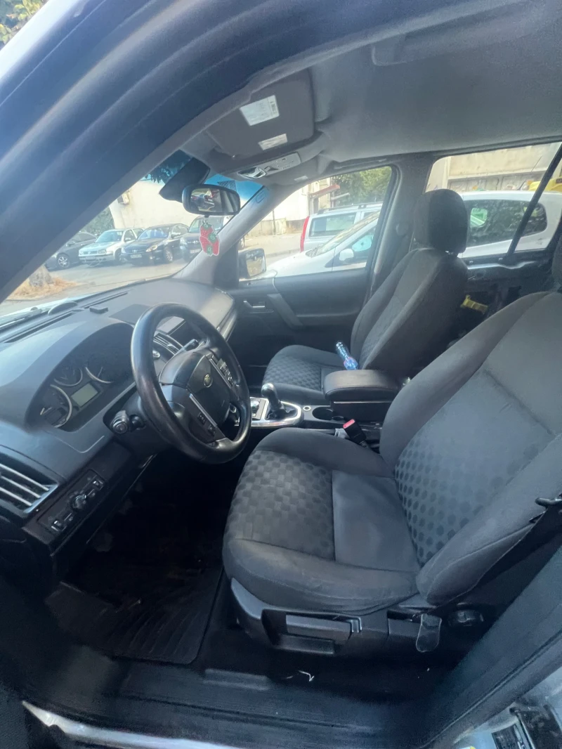 Land Rover Freelander, снимка 8 - Автомобили и джипове - 52423575