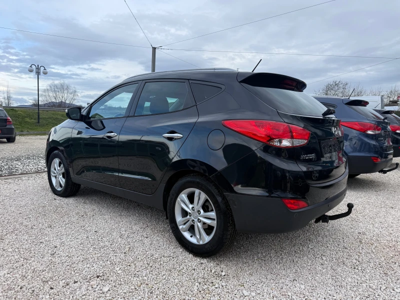 Hyundai IX35 2.0CRDi, 184кс, 2WD, снимка 6 - Автомобили и джипове - 53384362