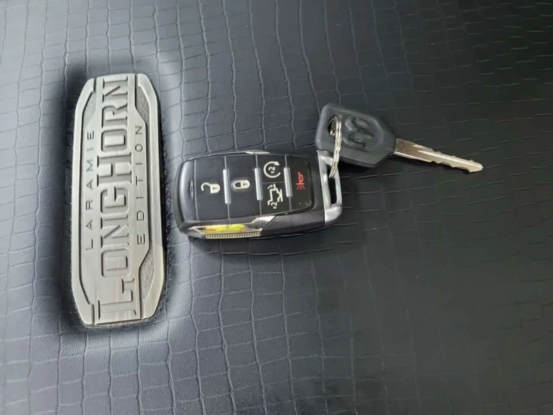 Dodge RAM 1500 LARAMIE LONGHORN /Панорама/Подгрев/ 5.7 Хеми/Кожа, снимка 16 - Автомобили и джипове - 53575997