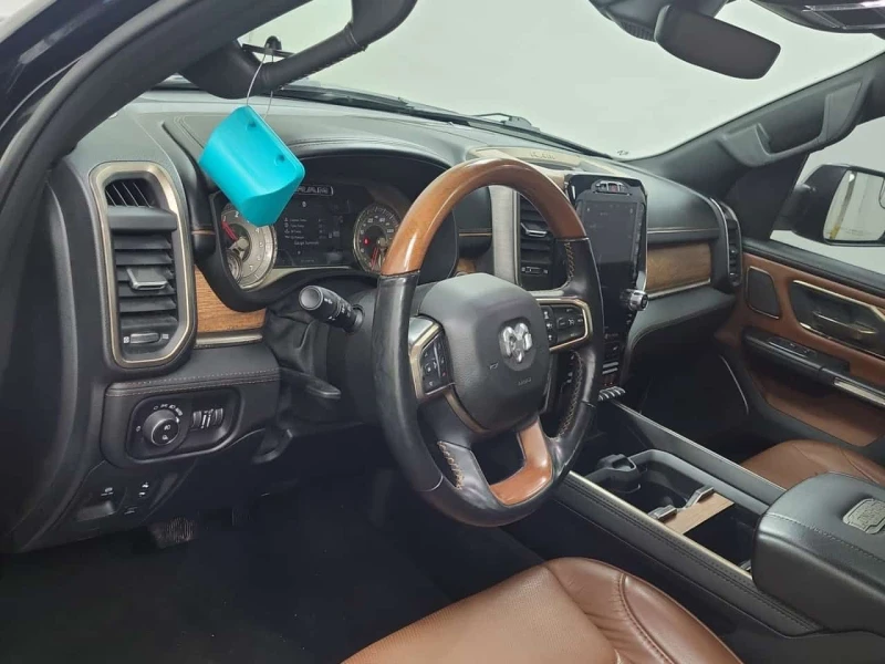 Dodge RAM 1500 LARAMIE LONGHORN /Панорама/Подгрев/ 5.7 Хеми/Кожа, снимка 10 - Автомобили и джипове - 53575997