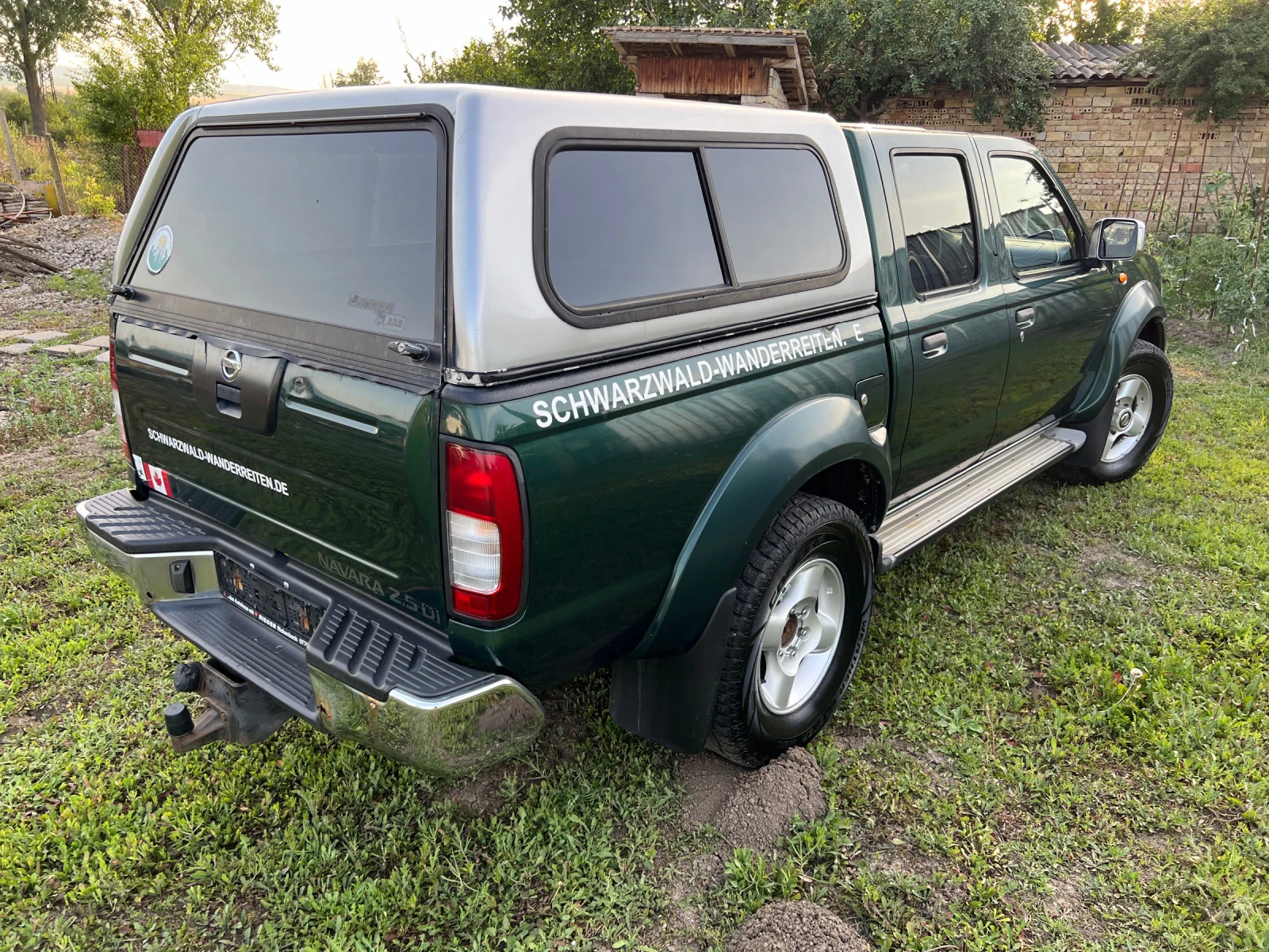 Nissan Navara 2.5TD - изображение 5